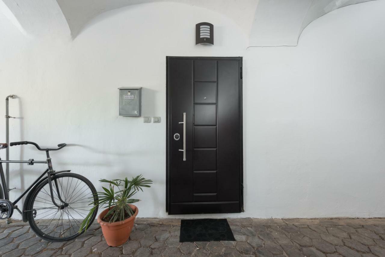 Royal Vega Apartment Ljubljana Eksteriør billede